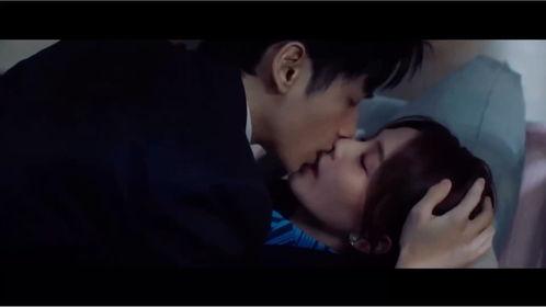 奇葩国产吻戏合集视频,激情四溢！盘点那些让人脸红的国产吻戏瞬间